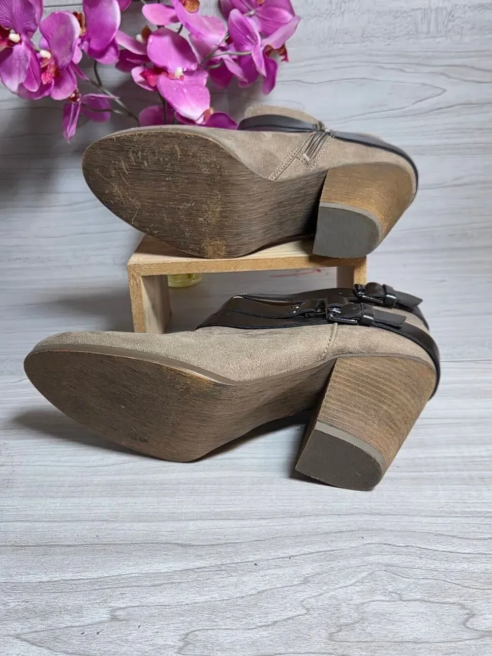 Carlos by Carlos Santana Hollie Buckle Ankle Booties Taupe Tan 9.5M